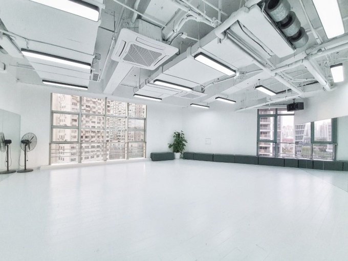 Fly & Sofia's Dance Center on SmartShanghai