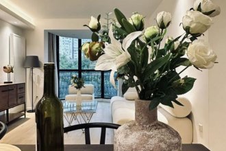 Luxury Compound/Jiaotong Uni/Elevator/Exquisite Deco/Bathtub/Large Storages/Heater/Cozy4br2bt Listing on SmartShanghai housing