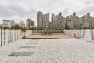 Huge terrace/big living/3Brs/newly/top design/Putuo area/Zhenping Rd station Listing on SmartShanghai housing