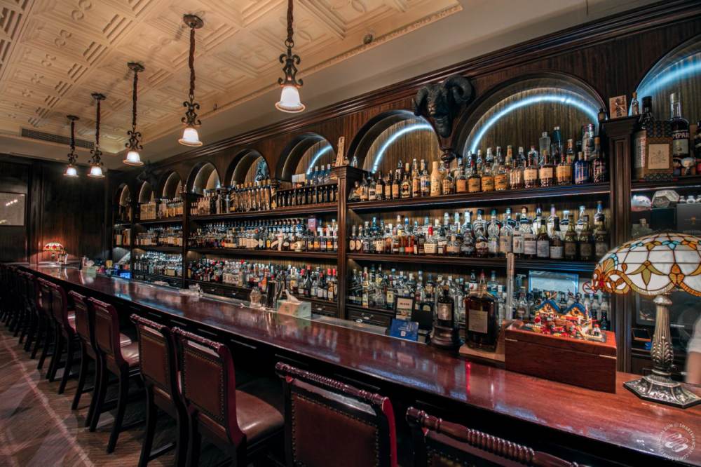 Bar Constellation (Xinle Lu)