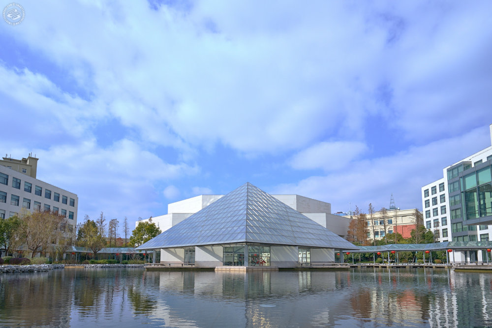 Business School… Am I Even Eligible? 