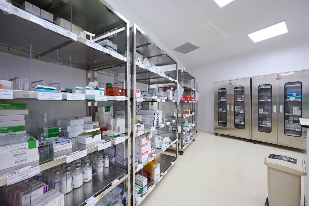 Inside the In-Patient Pharmacy