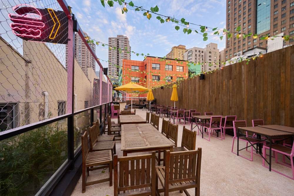 Charlie's (Jing'an Kerry Center)