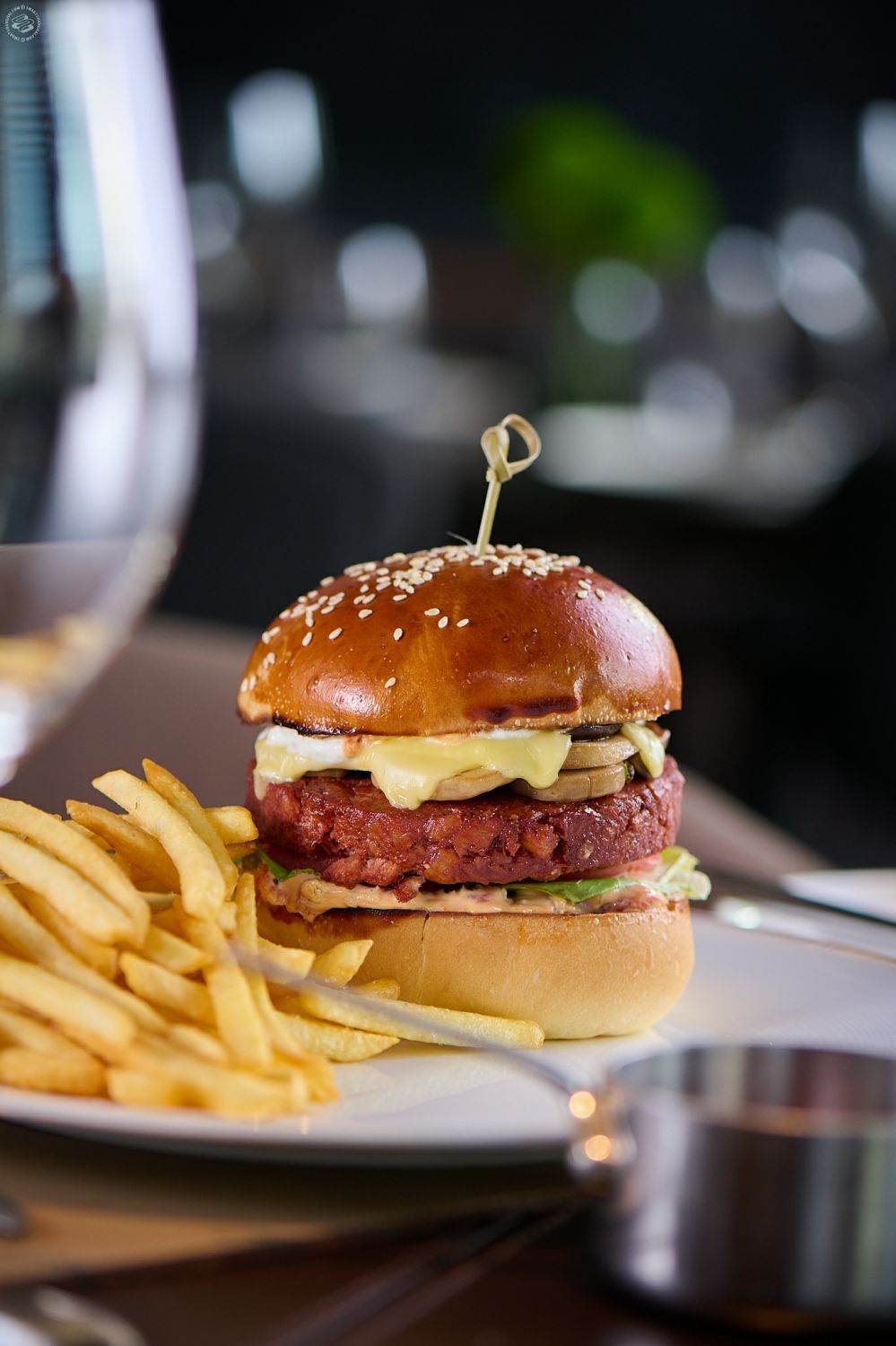 Café Gray Deluxe on High End Plant Based Alternatives