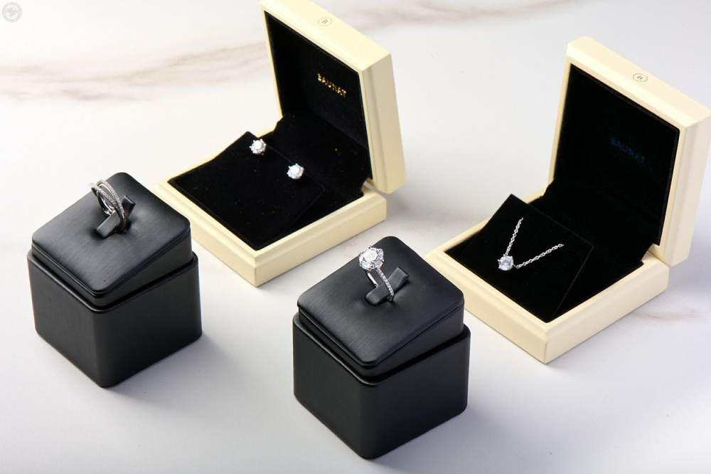 Collections Focus: Iconic