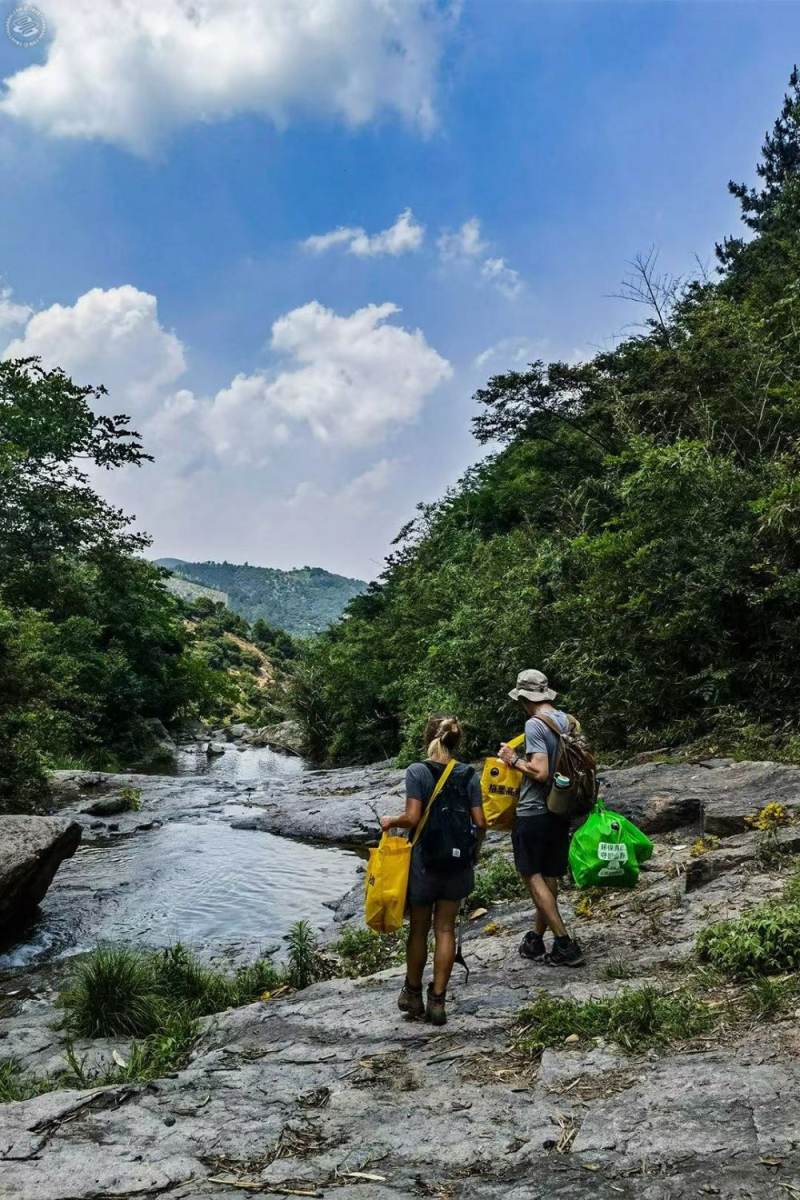 Dog-Friendly Hike in Ningbo