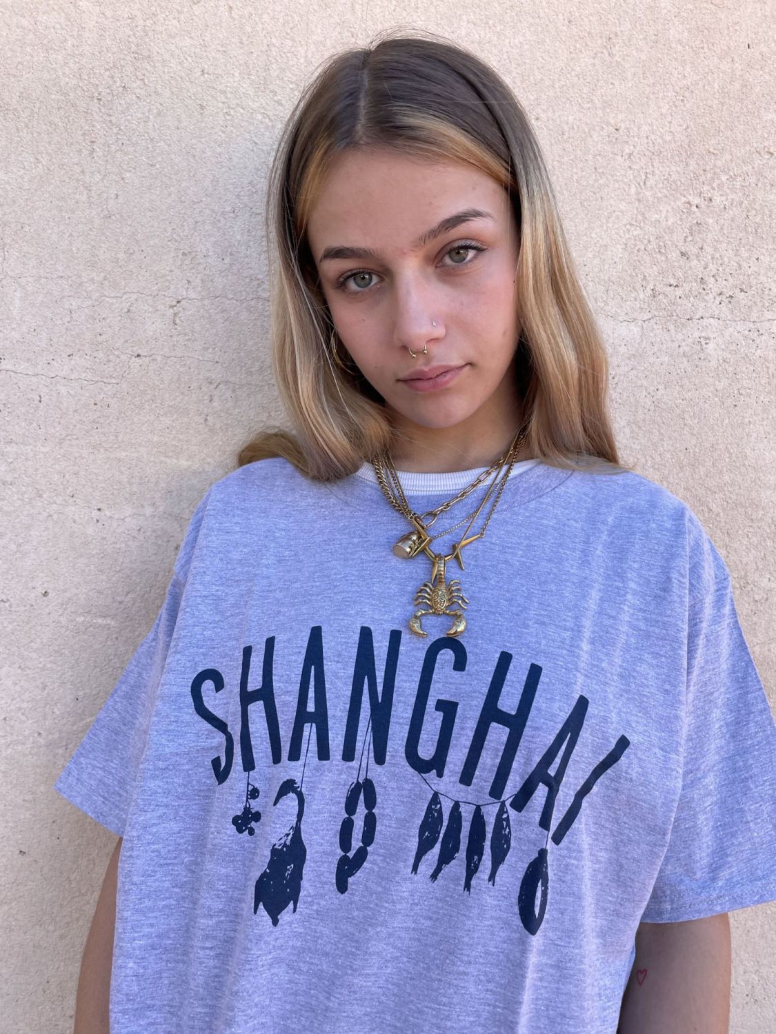 Smash Product: Hanging Out - T-Shirt