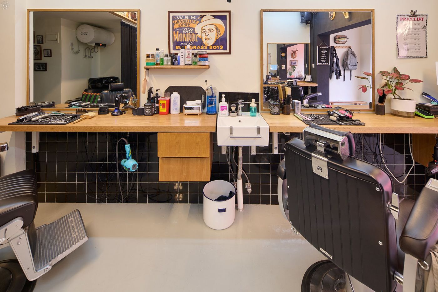 Doc's Barber Shop - 3