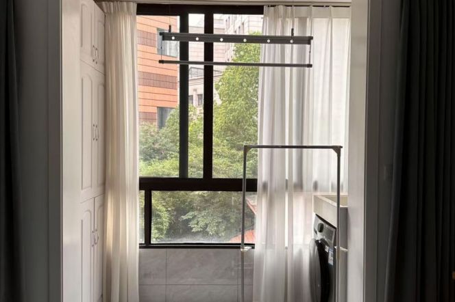 Bright 2BR APT 3F Gao’an Rd Shanghai Library 8.2k
