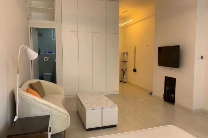 1Studio lane house near line 13 M.Huai'hai Rd can long and short lease