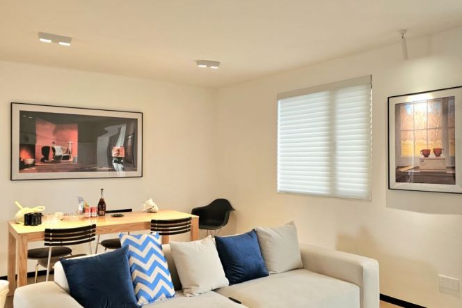 2bedroom +2bathroom apt in Changning District Near Jiangsu Rd Station (Line 2/11)