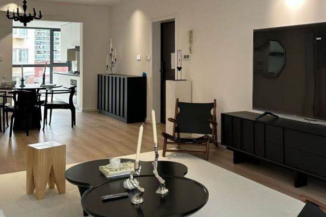 modern - tasty design- elevator- safe & quiet unit @ line 7/13 changshou road 