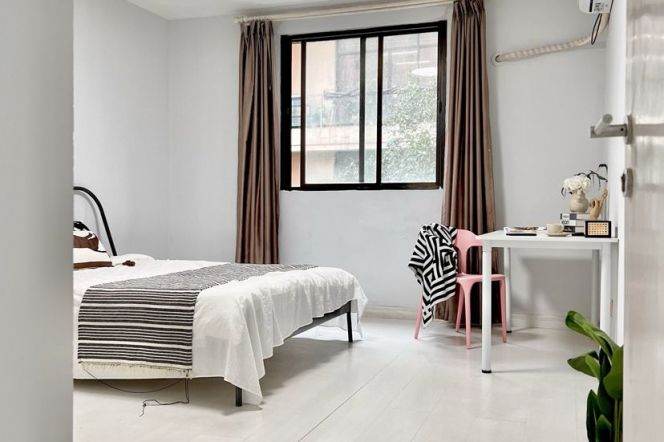 Jingan district,master bedroom near Jingan temple,big and cozy close to SJTU/ECNU