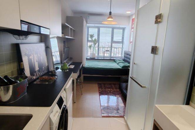 Serviced Apartment Near Shanghai Metro Line 1: Pengpuxincun Station