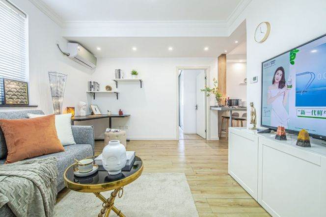 Modern Hengshan/Gao'an Rd Highrise 1BR with Floorheating,View,Oven 12.8K     