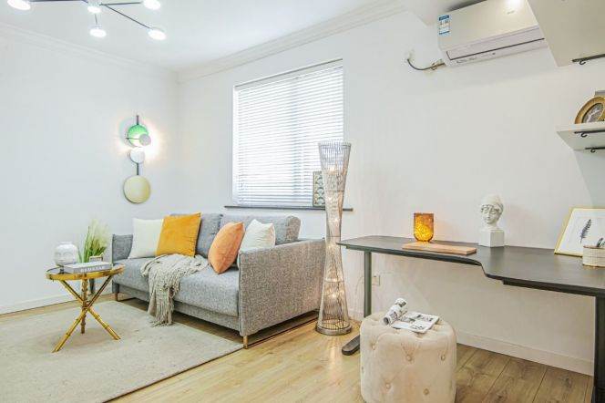 Modern Hengshan/Gao'an Rd Highrise 1BR with Floorheating,View,Oven 12.8K     