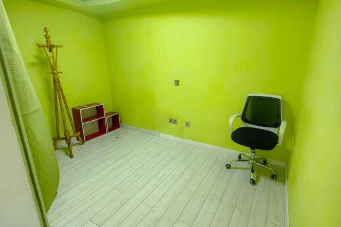 2-Bedroom Apartment with Bosch Underfloor Heating & Daikin Central AC 