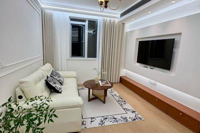 zhongshan park station one bedroom