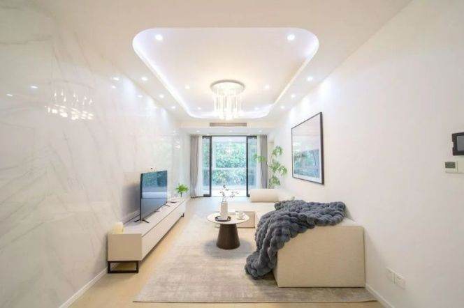 Spacious 3brs&2baths with balcony near Jiaotong University