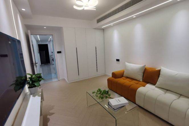 zhongshan park station one bedroom