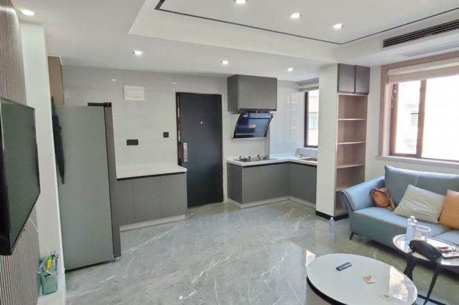 zhongshan park station one bedroom