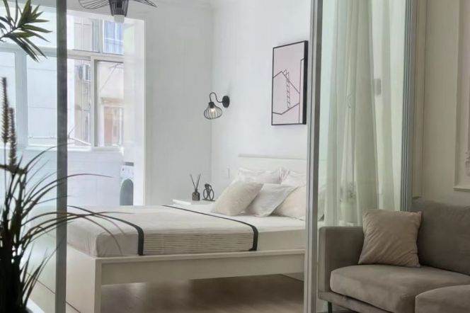 Elevator Spacious 1Br/2Lr/1Bt Close to L2/3/4 Zhongshan Park Station 