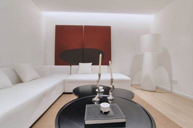 2 br 110 sqm newly renovated Apt/Modern style Xuhui 13.5K