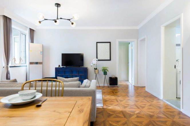 Super super good price Xintiandi 2Br,only 13.5k,floor heating