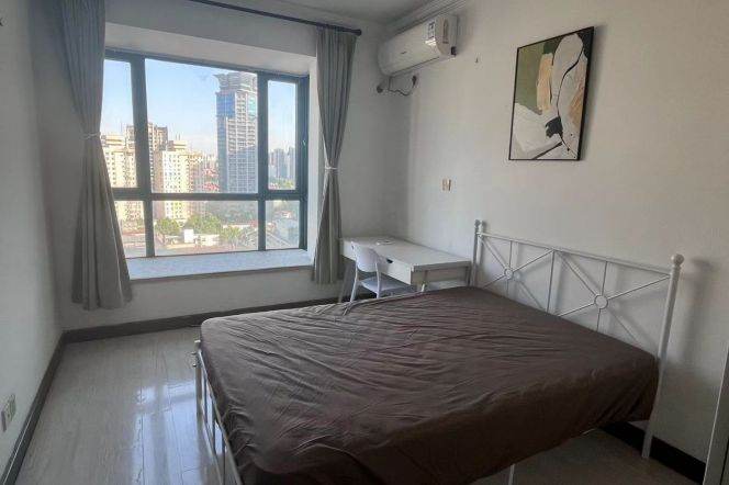 People square Dashijie Two big rooms are available 