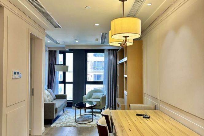 Super nice quality and spacious 115sq.m 1Br,near Bund,floor heating