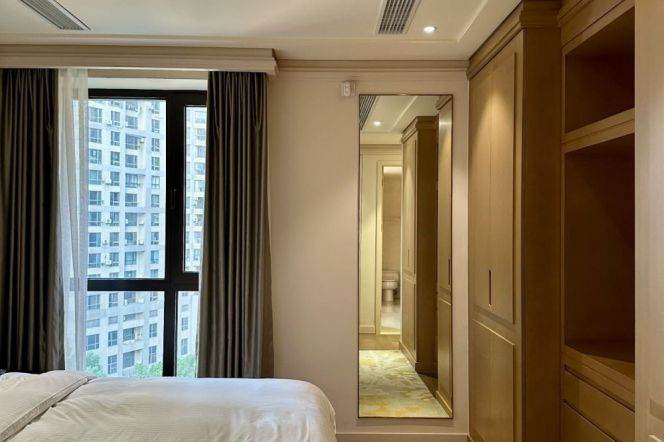 Super nice quality and spacious 115sq.m 1Br,near Bund,floor heating