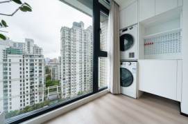 Super nice condition 2Br near the Bund,floor heating,balcony,nice view
