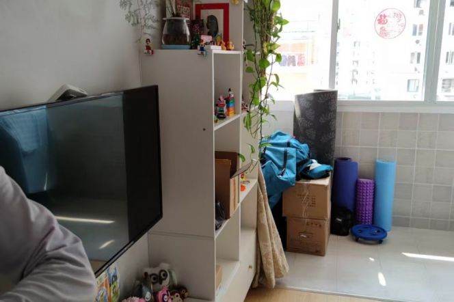 First landlord 1+1 bedrooms apartment near L11/13 Longde Rd