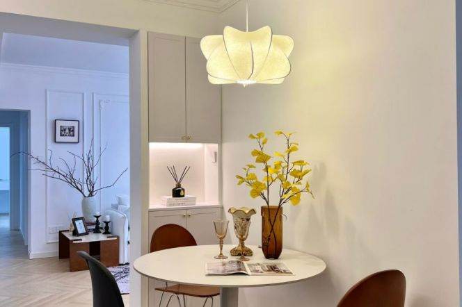 Newly Renovated Elevator 2Br/2Lr/1Bt Close to L3/4/11/14 Caoyang Rd Station 