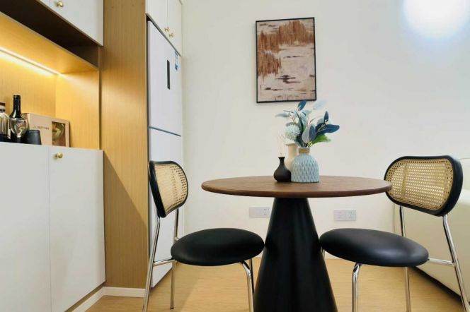 9.5k Brand new 1Br with floor heating Nr Loushanguan Rd.line2/15