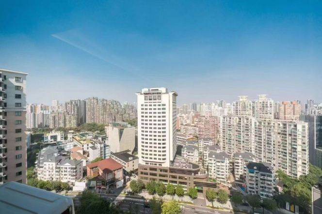 Good lighting 2brs with high rise on Changshou Road