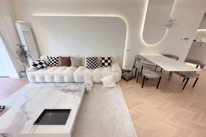 3 Brs, 2 Baths, 150 sqm, Floor Heating/Oven/Dryer/Park @ Changshou rd L7&13