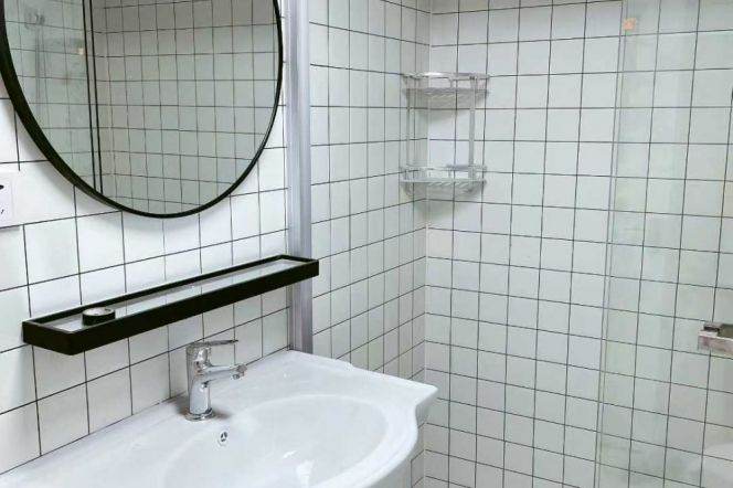 MASTER BEDROOM IN WEST NANJING ROAD