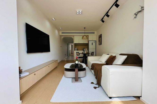 9.5k Brand new 1Br with floor heating Nr Loushanguan Rd.line2/15