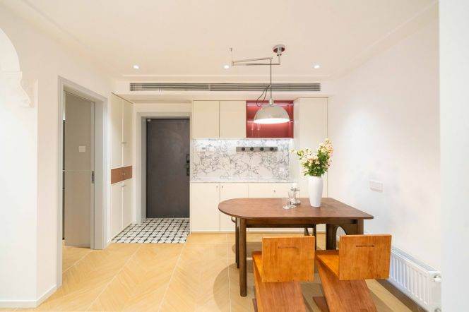  Stunning 2br elevator apt nr Zhongshan Park   L2/3/4   