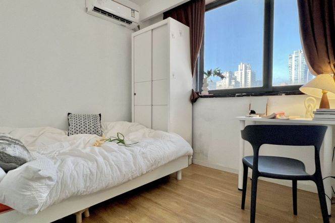 Huangpu district,cozy room near People’s Square,just 5 mins walk,short /long term ok