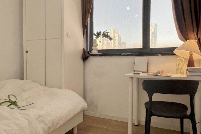 Huangpu district,cozy room near People’s Square,just 5 mins walk,short /long term ok