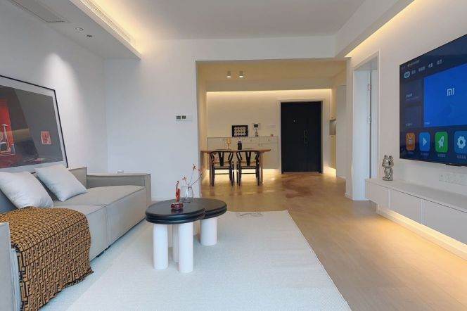 Brand new nice 2Br @ L2/3/4 Zhongshan Park