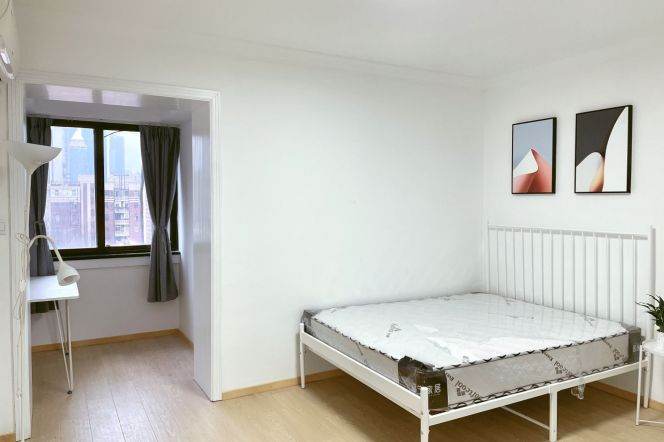 MASTER BEDROOM IN WEST NANJING ROAD