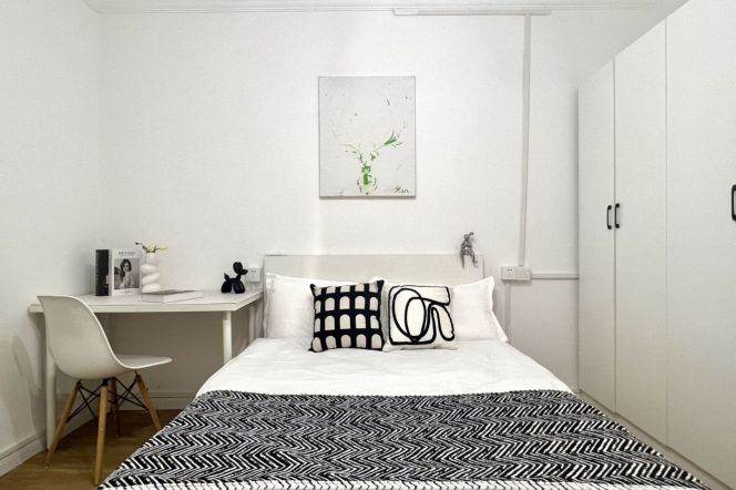 Changning district,cozy room near Zhongshan park,with balcony,SJTU/ECNU