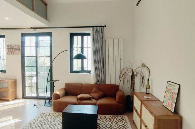 160 sqm 3 br old house &wall heating &lovely terrace/Changning 17K