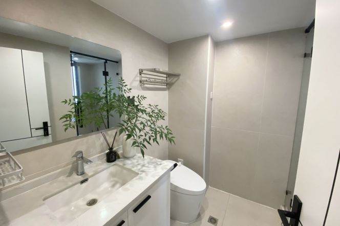 2B,French window， Nr Changping road station，L7