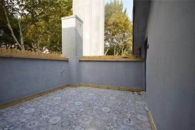 9.5k 1Br with Terrace Nr Hengshan Rd.line1