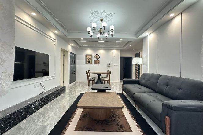 2br2lrs2baths/100sqm/floor heating/close subway/balcony