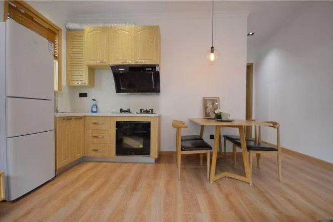 9.5k 1Br with Terrace Nr Hengshan Rd.line1